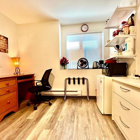 Micro Studio Apartment 10 Minutes Walk To University Of Washington Seattle Eksteriør billede