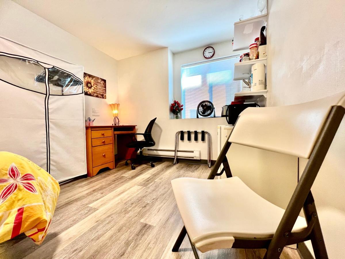 Micro Studio Apartment 10 Minutes Walk To University Of Washington Seattle Eksteriør billede