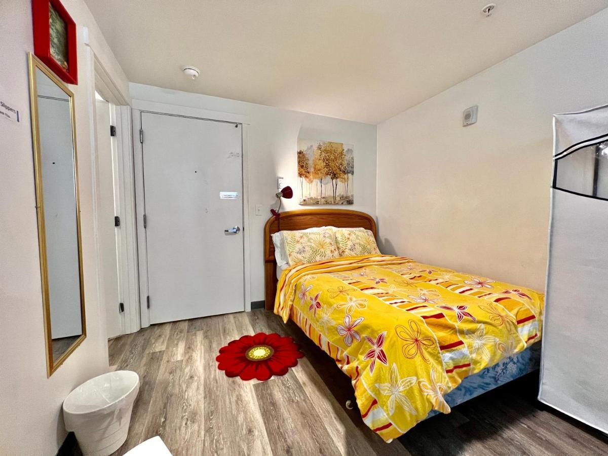 Micro Studio Apartment 10 Minutes Walk To University Of Washington Seattle Eksteriør billede