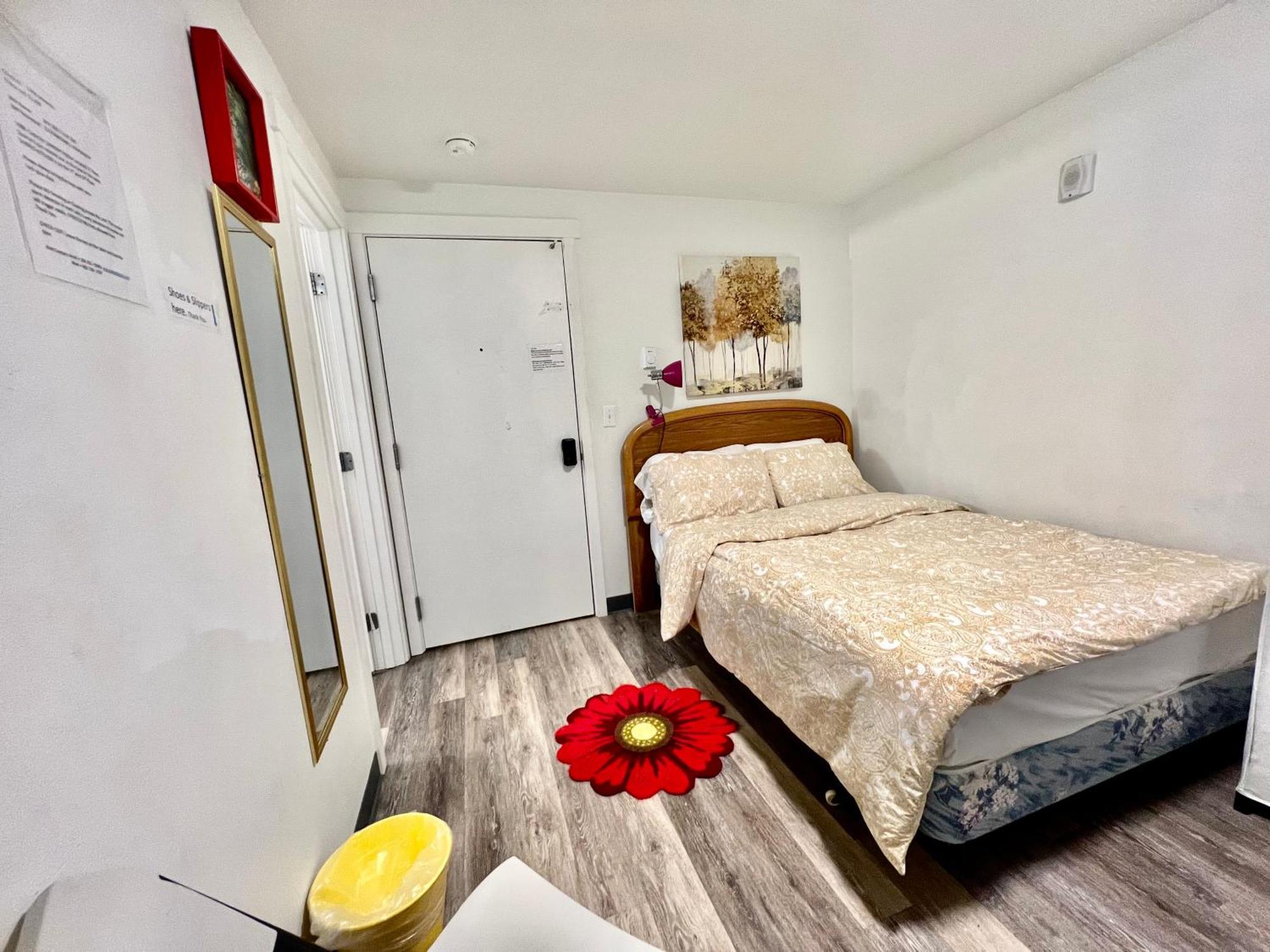 Micro Studio Apartment 10 Minutes Walk To University Of Washington Seattle Eksteriør billede